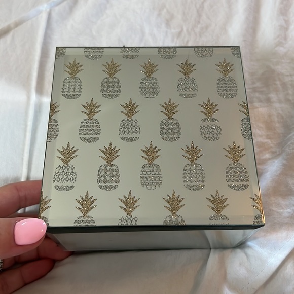 Jewelry box - Picture 2 of 7